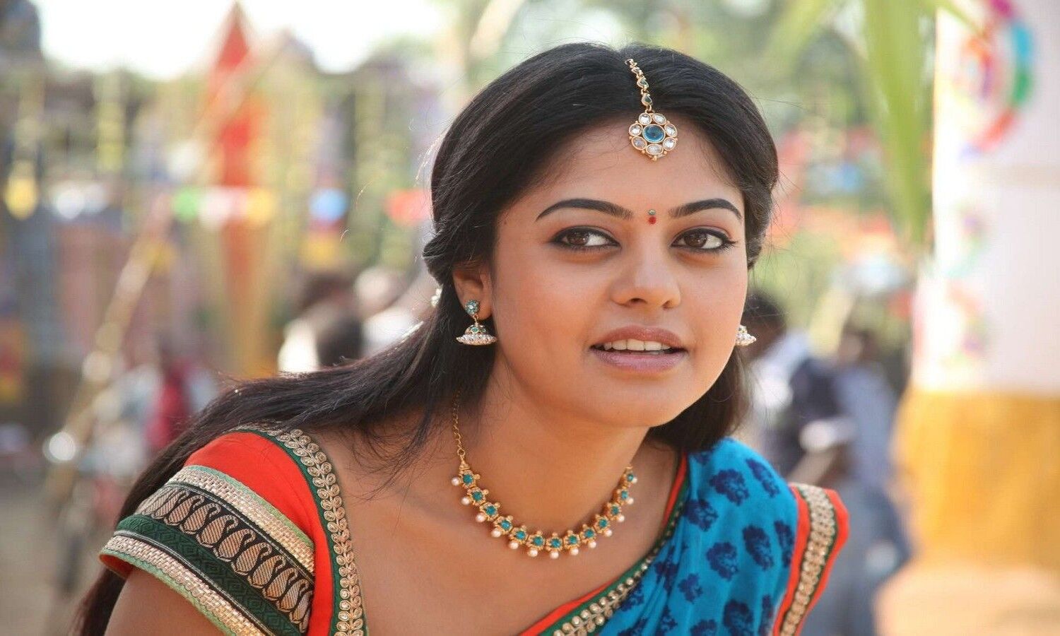 1363388 Actress Bindu Madhavi 