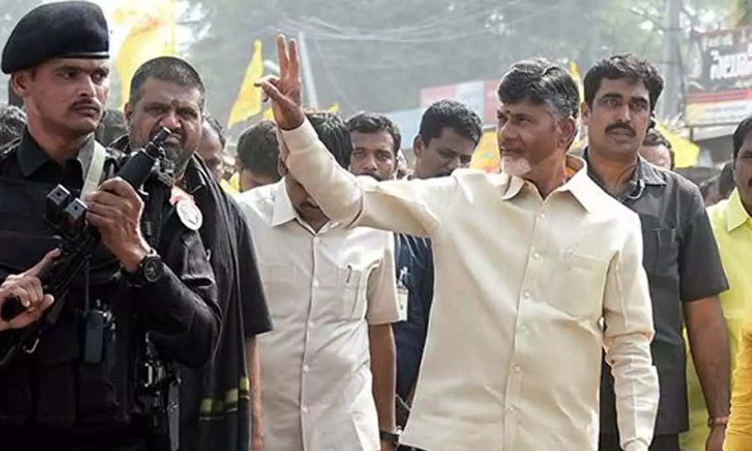 Party Mlas Are Reaching Tdp Chief Chandrababu Naidu S House They